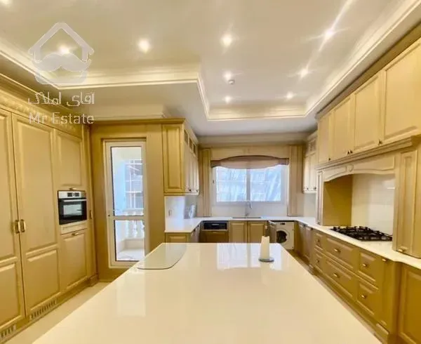 آپارتمان ۲۷۰ متری فرشته