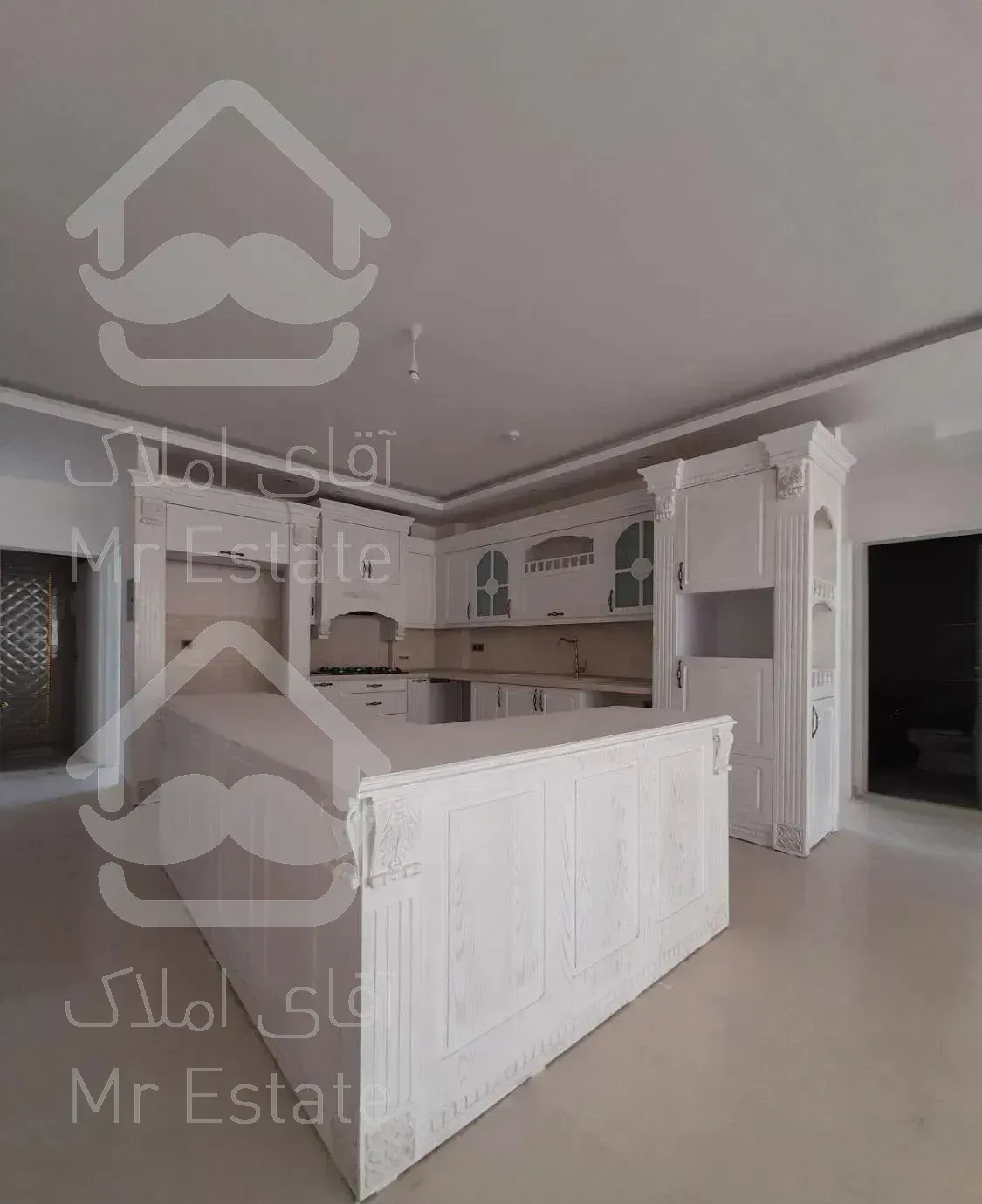 ۱۳۵ متر سه خواب صفر سند اماده شیک و برند