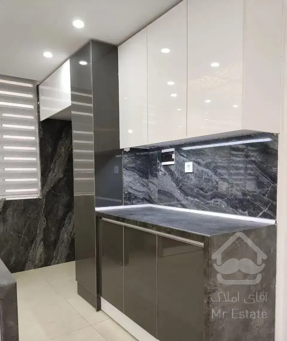 ۶۸متر / دو خوابه/ آسانسور/میدان اصیل و خوش مسیر