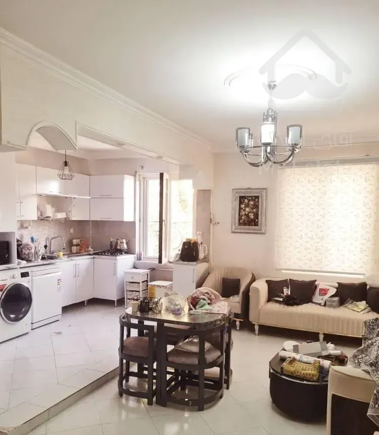 ۵۷ متری ۱ خوابه /پارکینگ/انباری