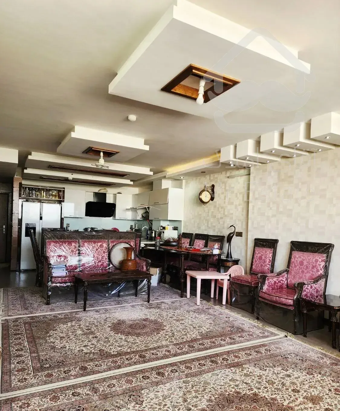 ۱۰۰متر آپارتمان لوکیشن بر پارک رستم شیرازی (ثِناق)