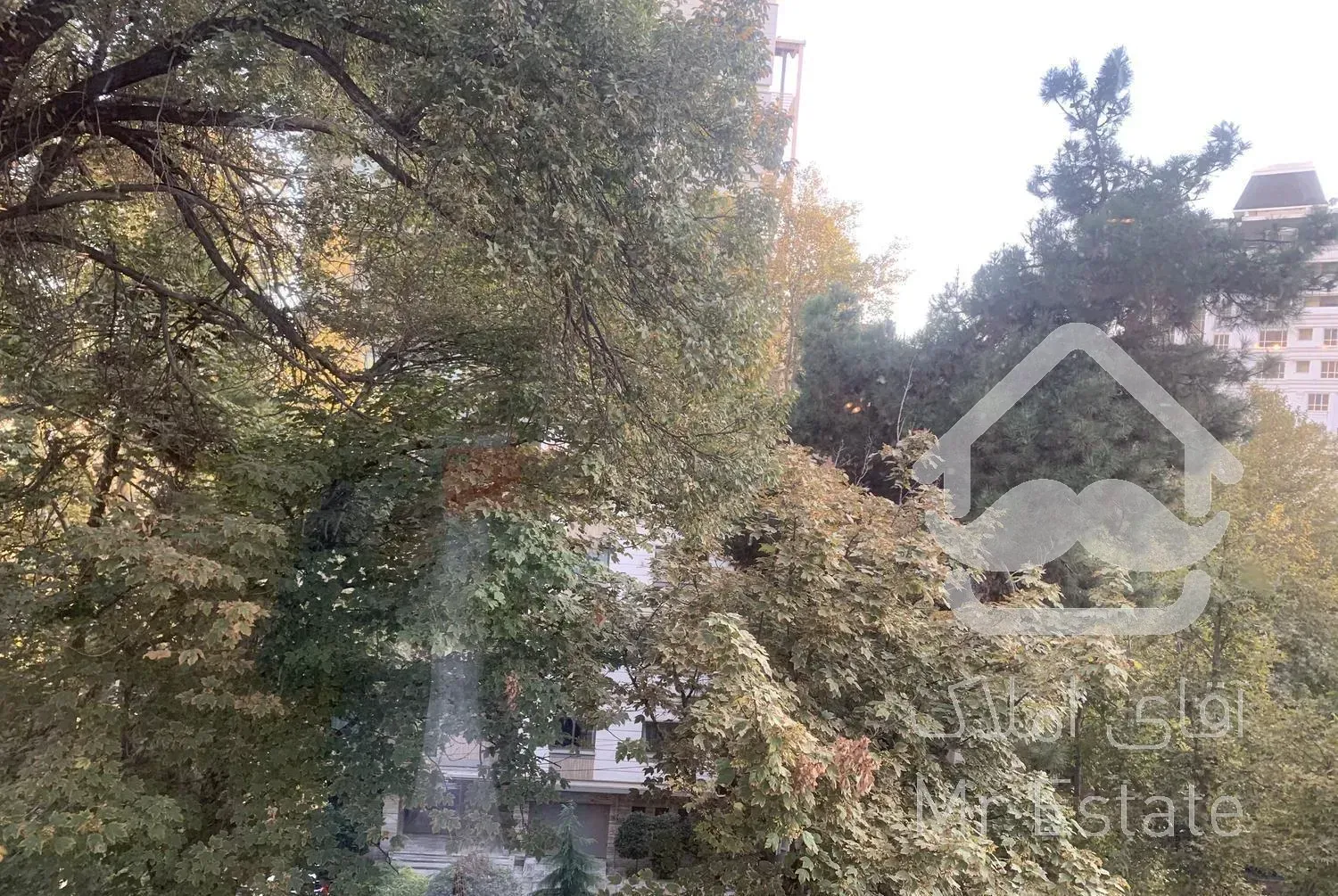 فرشته ۲۹۸متر/ برج باغ / تراس قابل چیدمان ۳پارکینگ