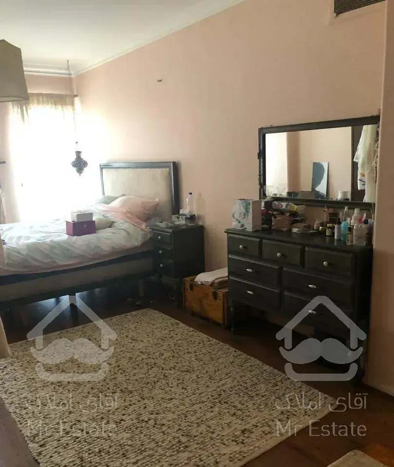 آپارتمان ونک آفتاب ۲۴۰ مترسه خواب