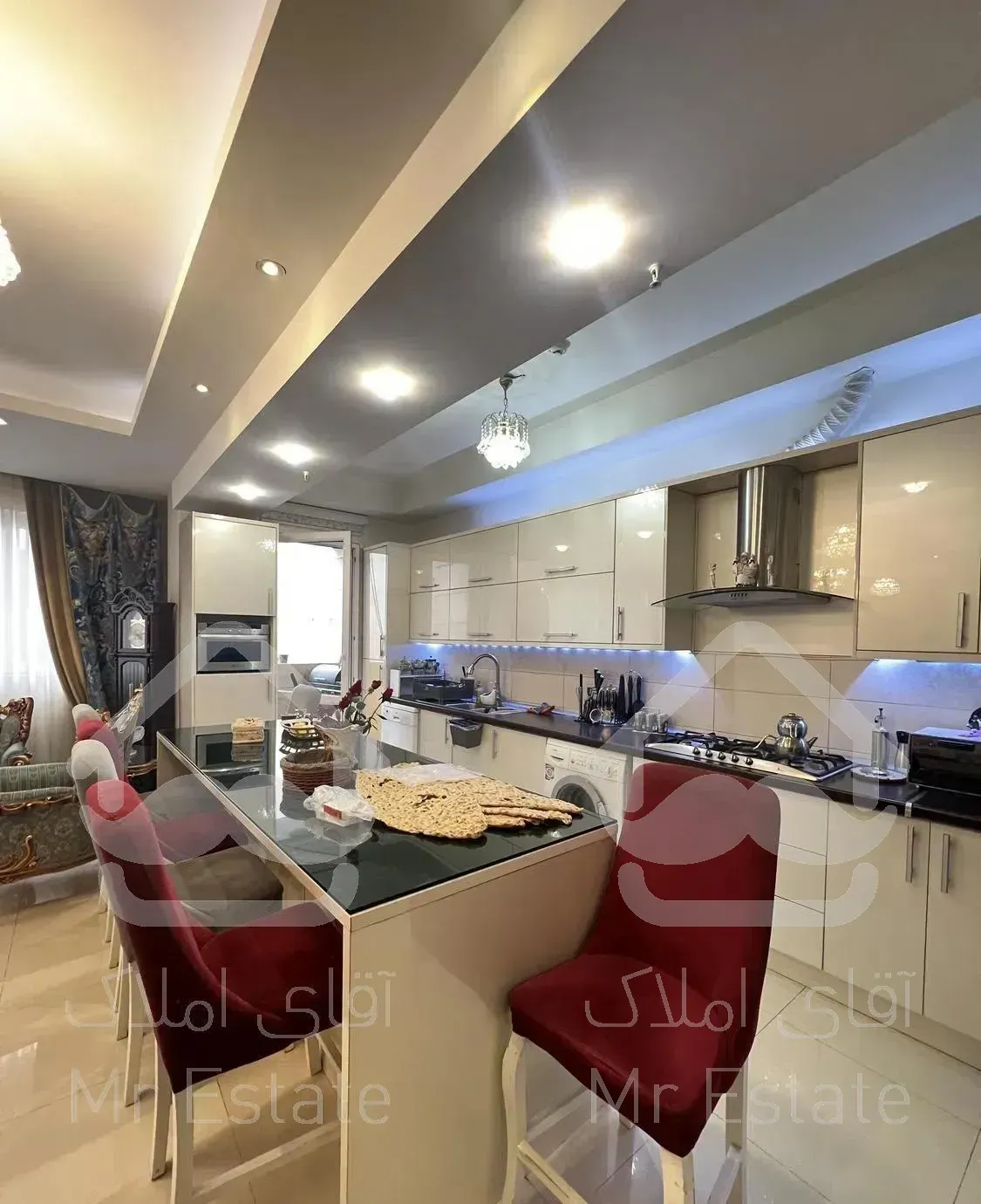 فروش ۱۳۵ متر ۲ خواب فول امکانات سوهانک لاله