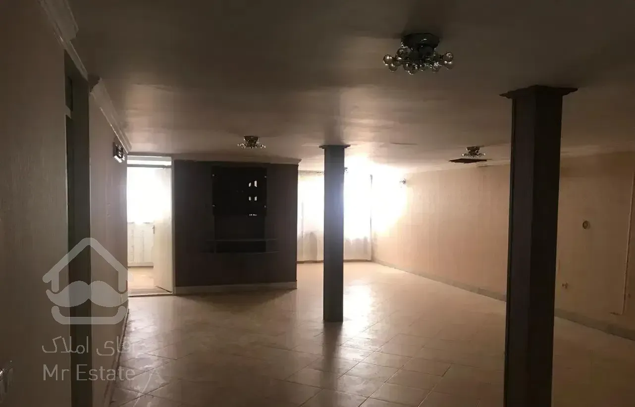 ۱۵۰ متری ۳ خواب بازسازی شده در ملک ویلایی