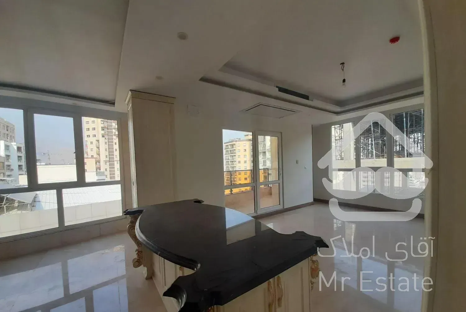 ولنجک۲۵۰مترنوسازسه پارکینگ سندی