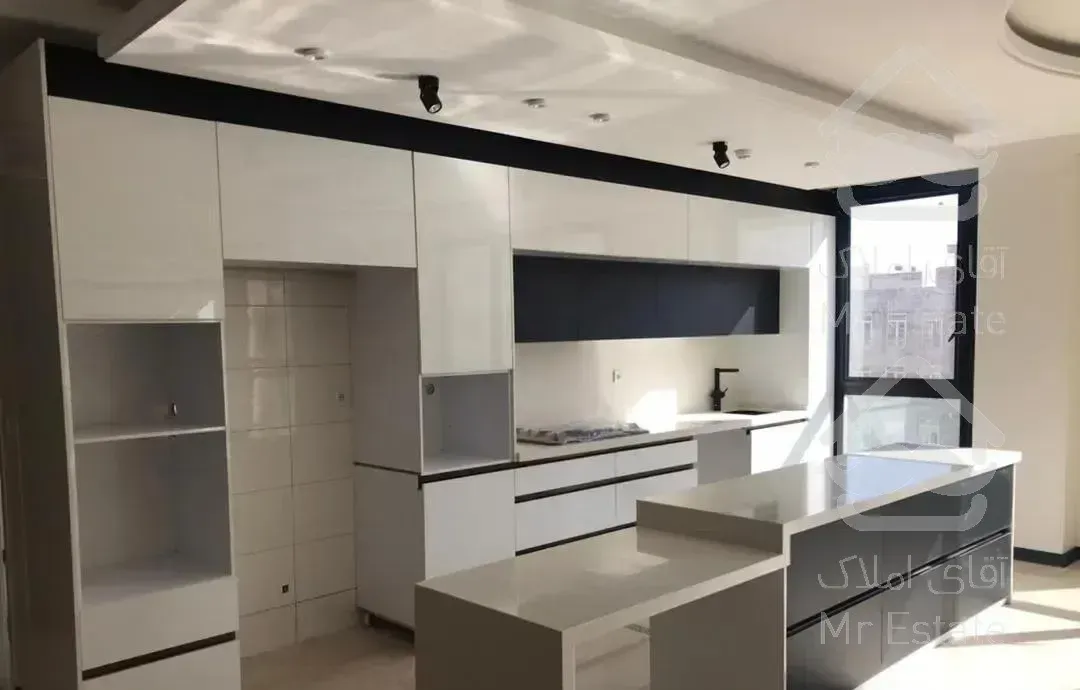 198متر / مدرن / 3خواب / نوساز / کلید نخورده