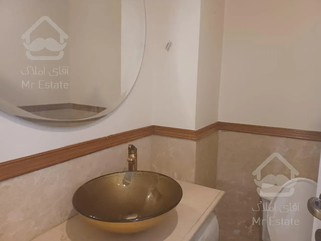 اجاره و رهن آپارتمان زعفرانیه 240  متر لوکس