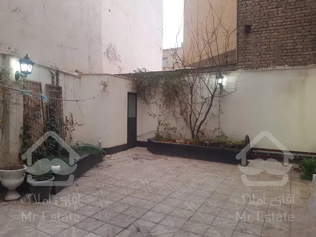 هفت تیر همکف با حیاط اختصاصی