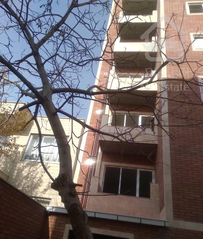 آپارتمان 130متر واقع در عباسی کوی شهید چمران