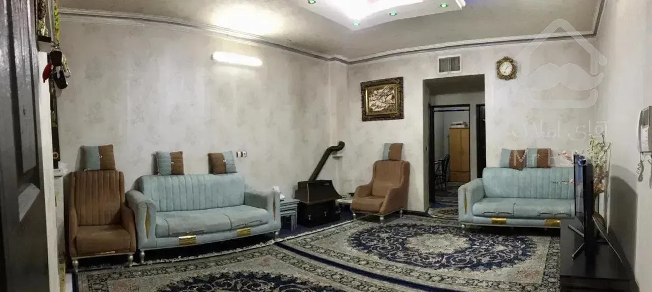 آپارتمان ۸۰متری طبقه ۱ تمیز