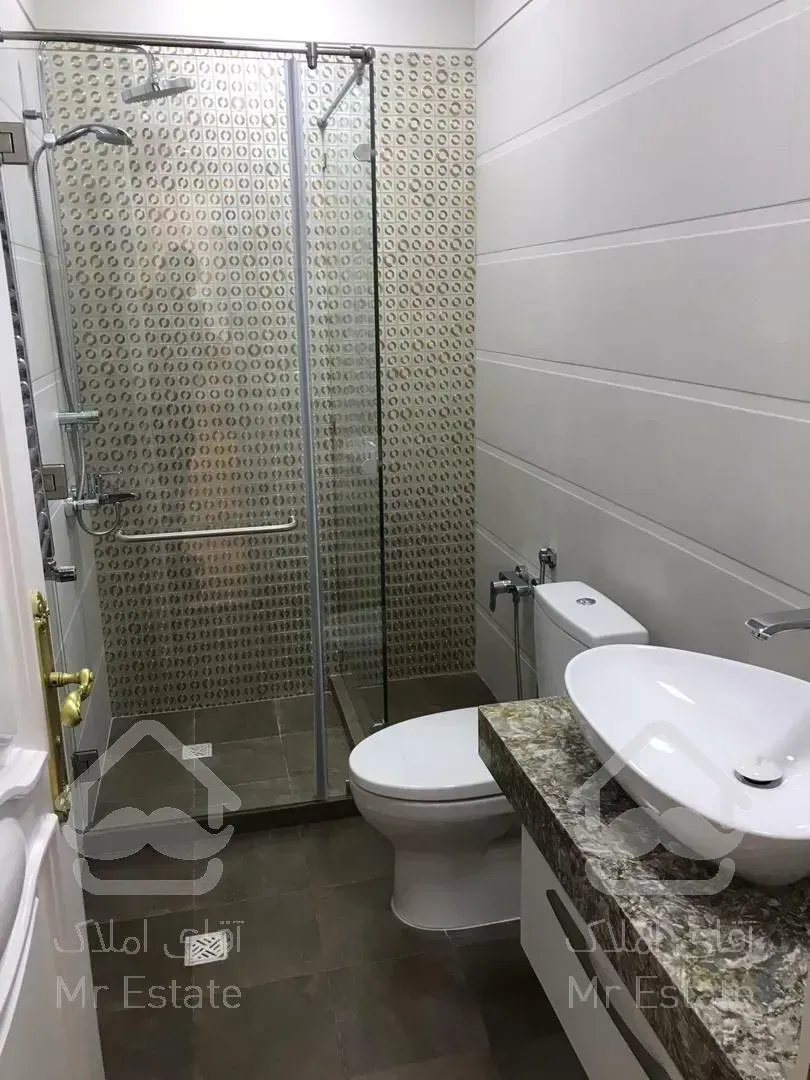 260 متری در اقدسیه بوستان