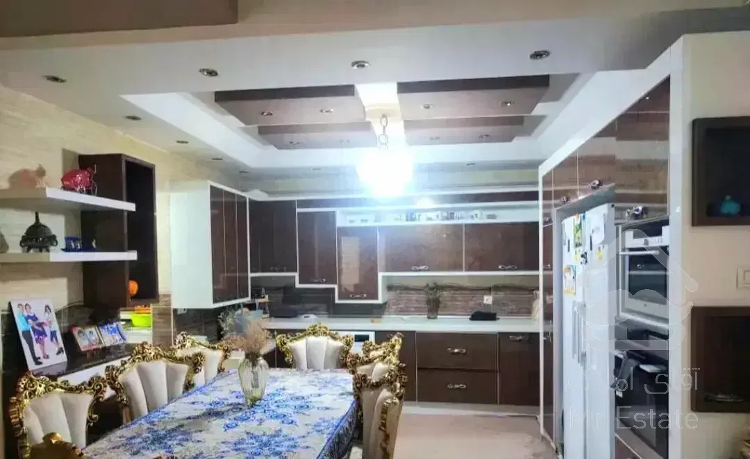 آپارتمان تک واحدی ۱۴۴ متری خ ۱۶ متری