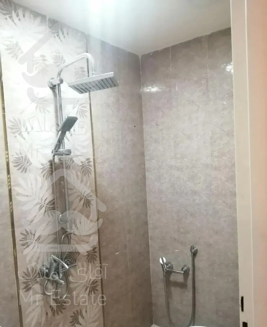 93متر2خواب/نوساز/سندآماده/ویو شرق