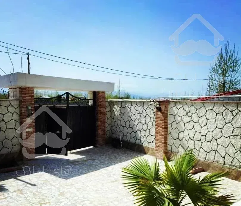 فروش ویلا۳۰۰متری با۱۷۰متربنا باسند۶دانگ