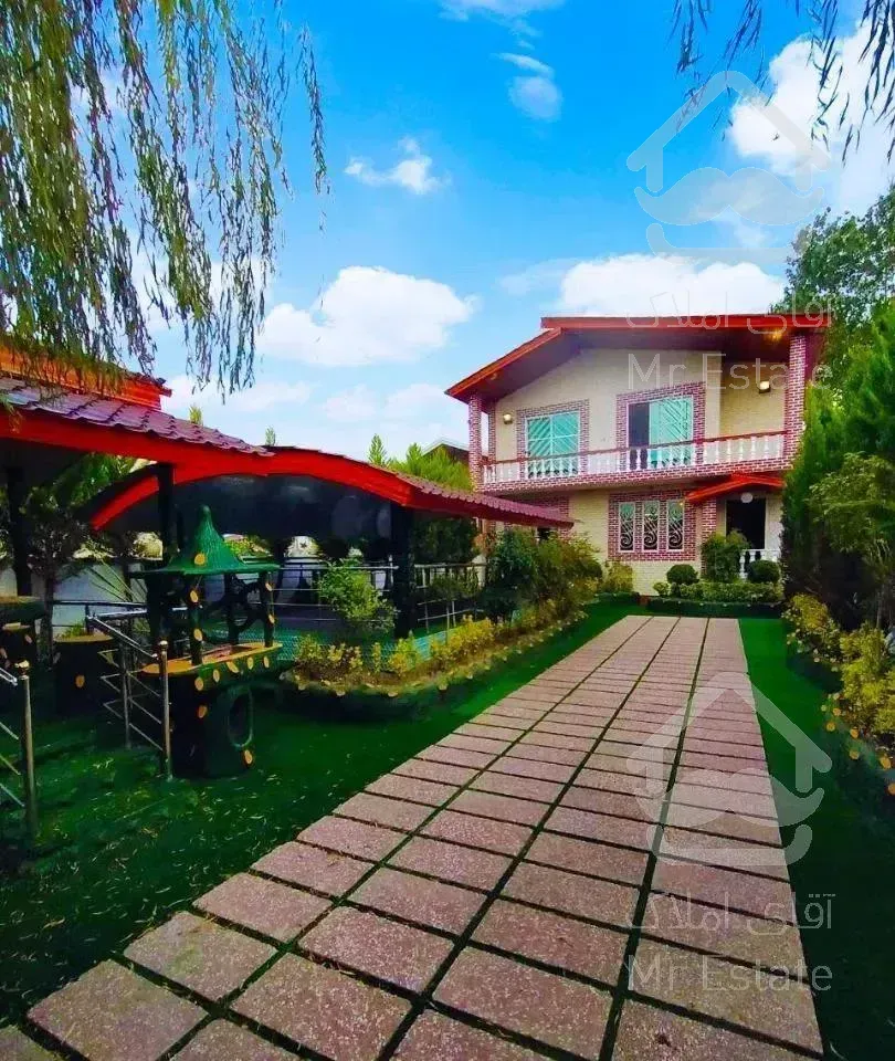 ویلا استخردار/آلاچیق/350متری/سرپوشیده