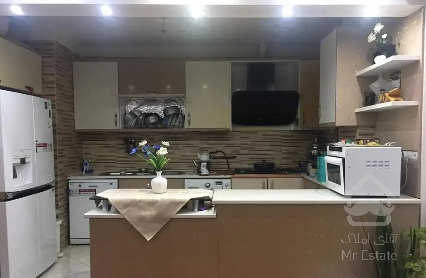 رهن واجاره واحد۹۸متری شهرک شهپریان