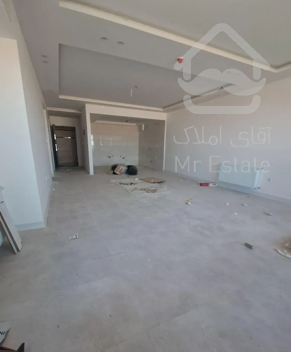 آپارتمان ۱۰۰ متری ۲ خواب میدان سفیرامید