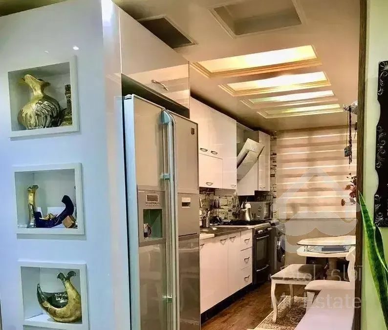 38 متر با آسانسور و انباری/ بازسازی کامل