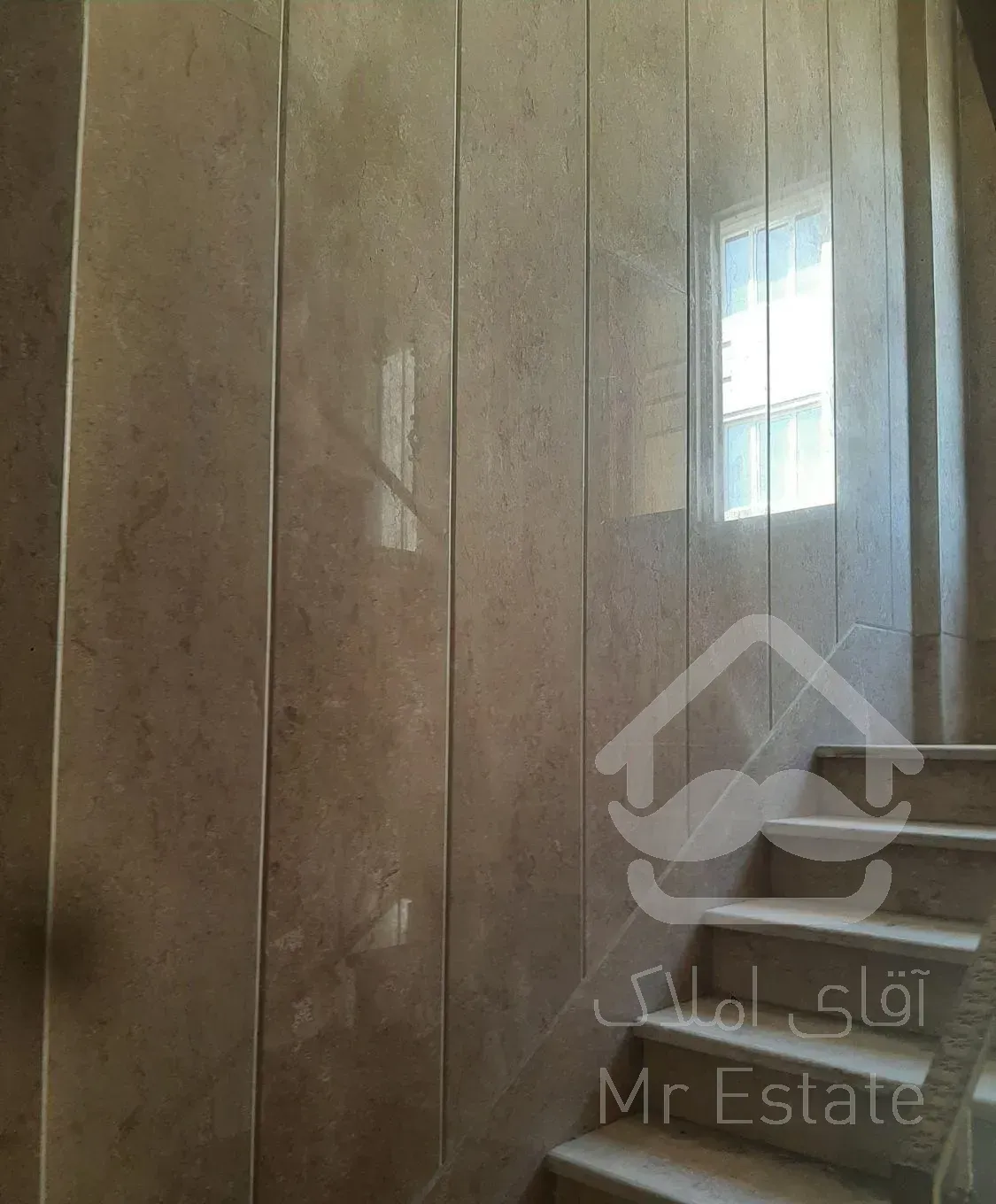 فروش۴طبقه آپارتمان۸۱متری یکجا بسیار شیک