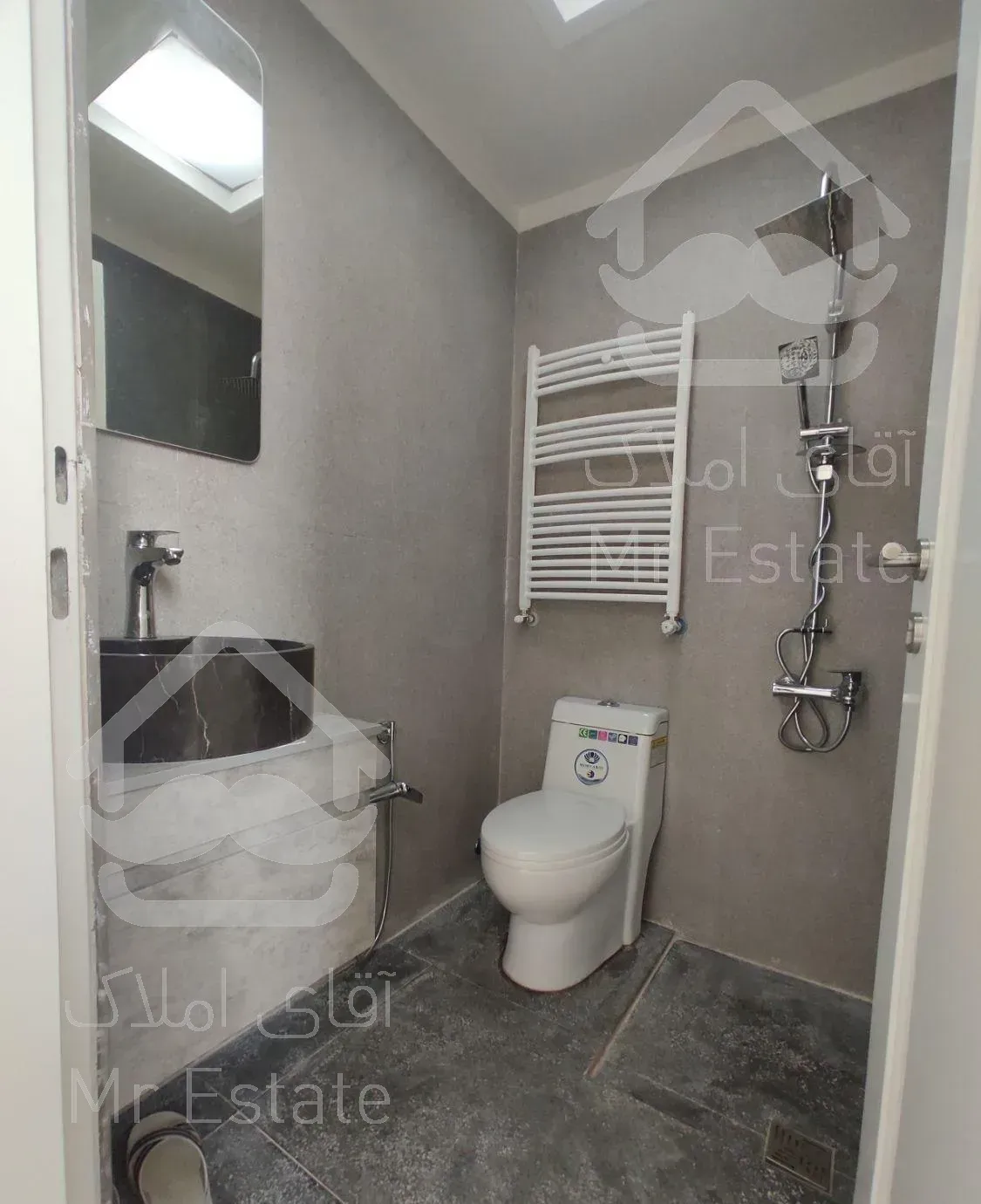 بلوار شهرزاد ۱۳۵ متر ۳خواب نوساز خوش نقشه