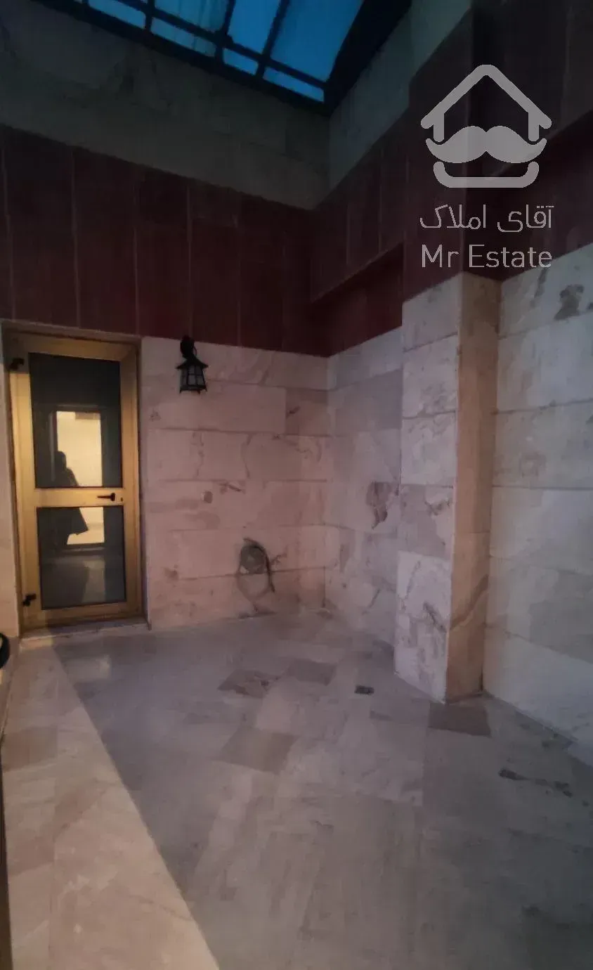 دیباجی. ۱۸۰متر.۳خواب. ویو  . تک واحدی