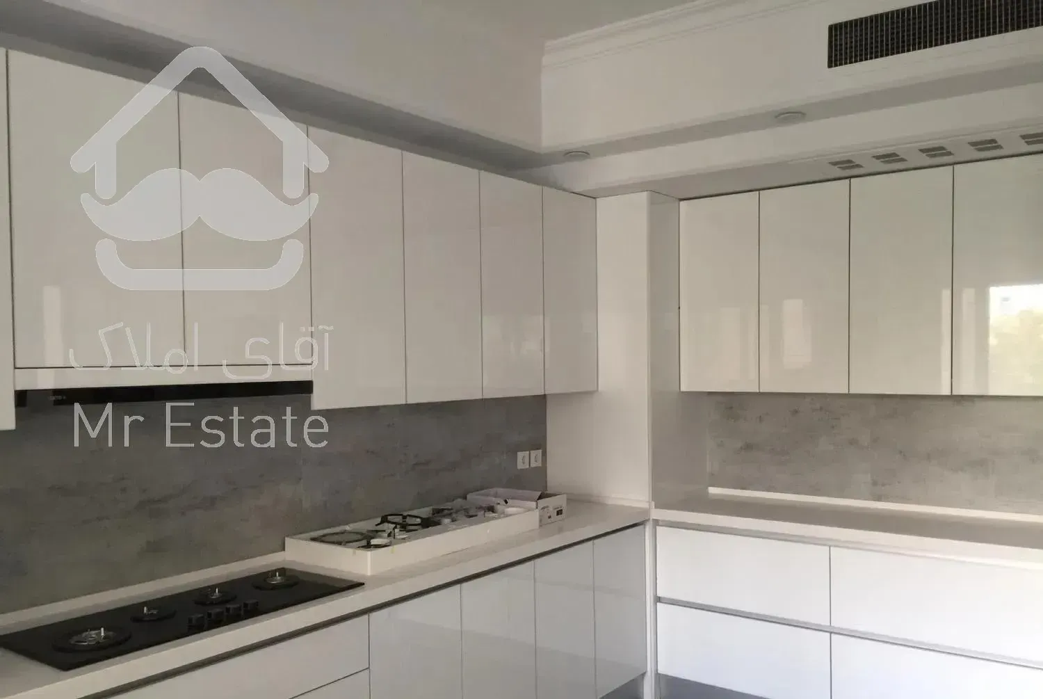 باغ فردوس ۳۳۰متر ۳خ /تراس بزرگ/مشاعات/ ویو سرسبز