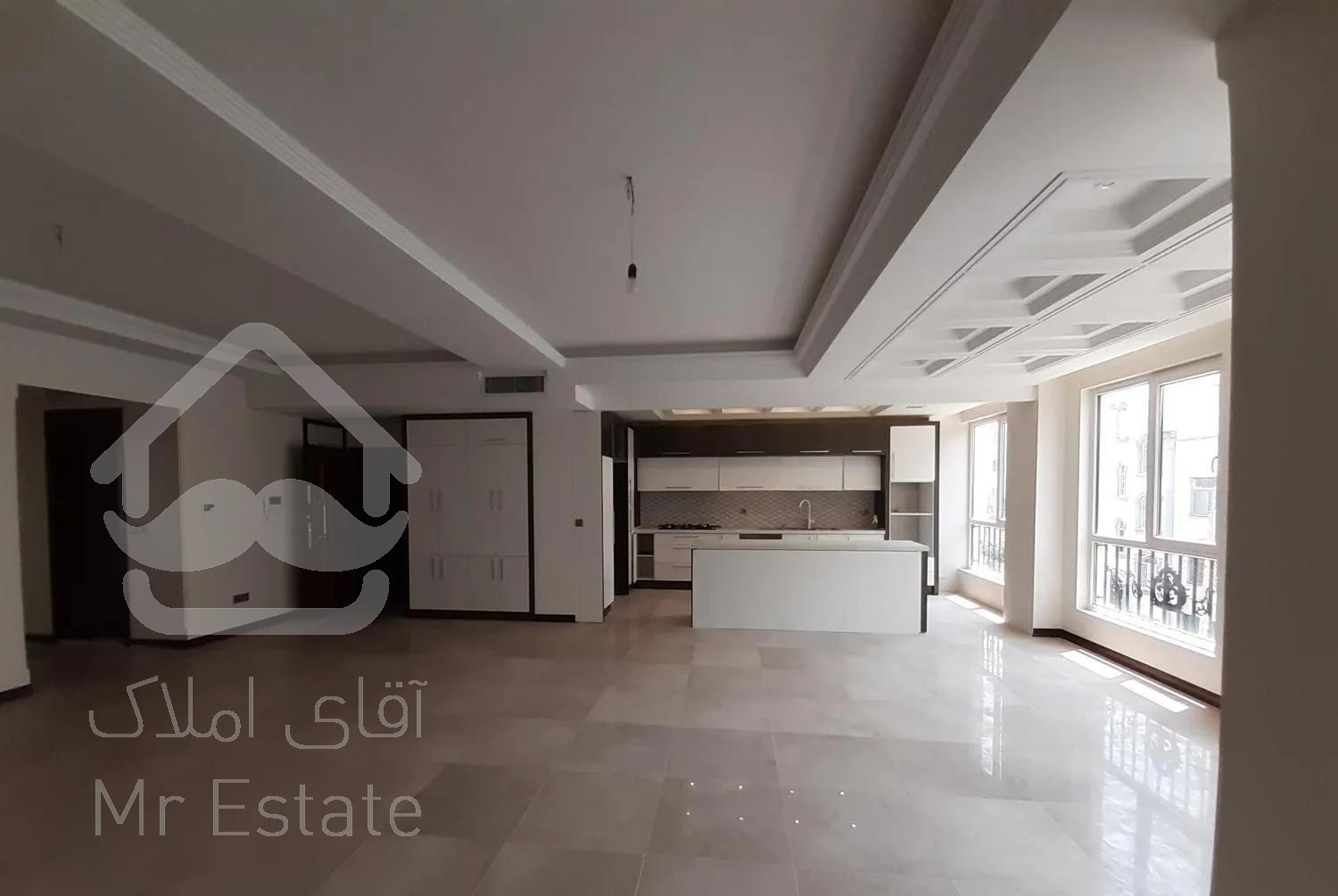 پونک بهار شرقی ۱۳۱متر سه خواب فول