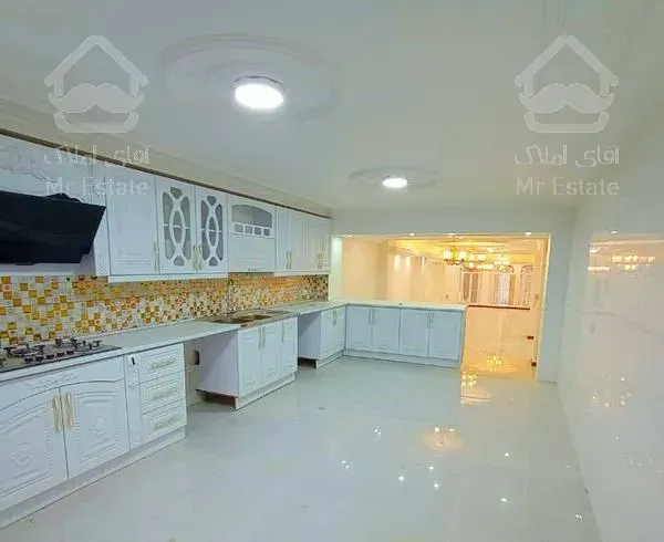 ۱۰۹ متر * سالن پرده خور * دوکله نور