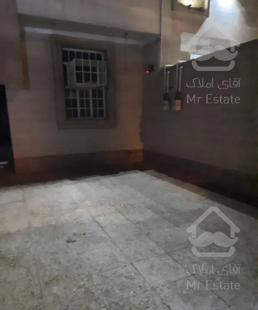 ۶۶متر و۷متر حیاط خلوت که در سند نیست که باآن ۷۳متر