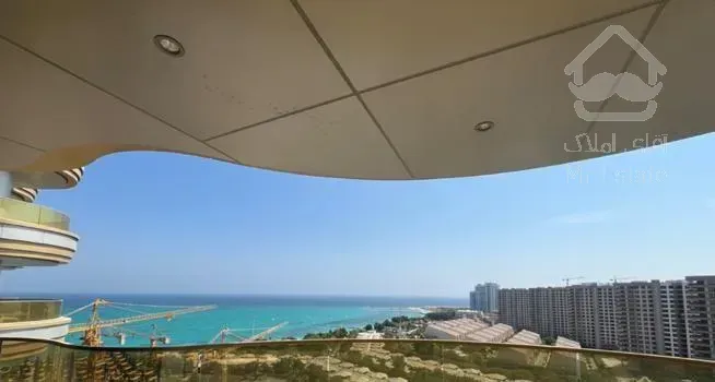 در بالکن ساحل مرجانی جزیره کیش زندگی کنید