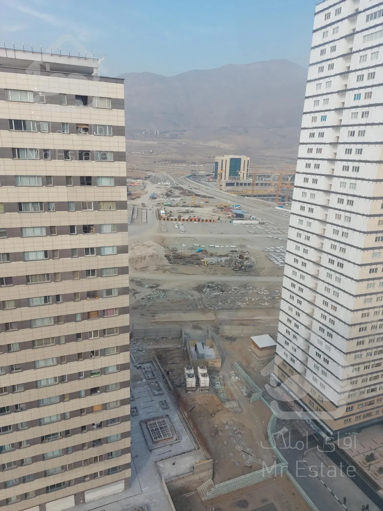 ۹۲ متری دریاچه کلید نخورده بدون مشرف