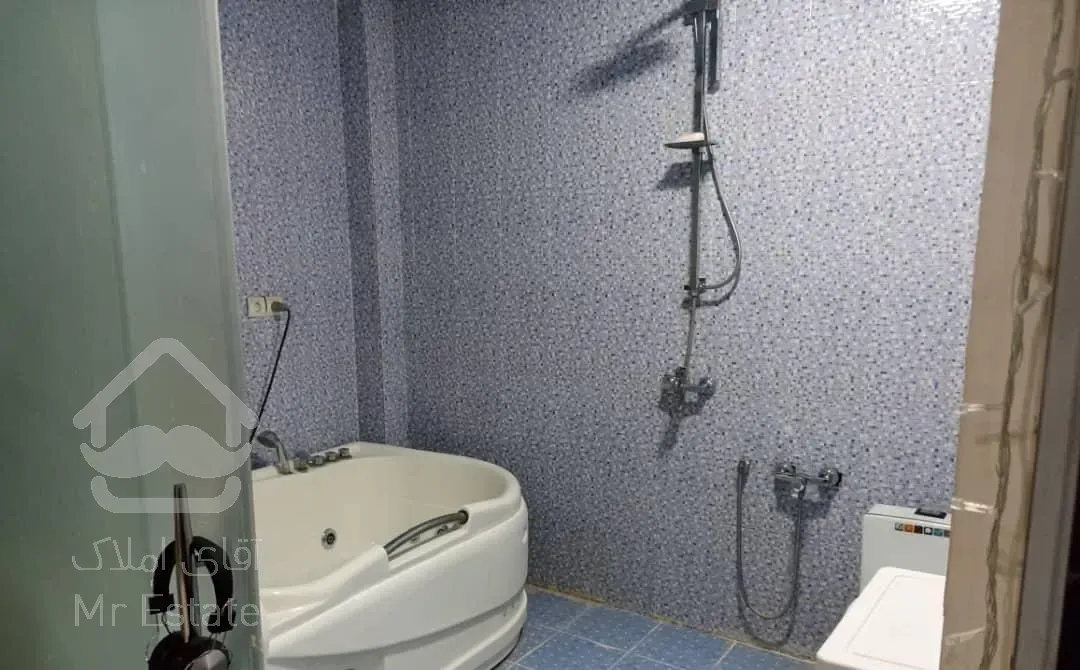 واحد 130شیک /خیابان نواب/فضای سبز