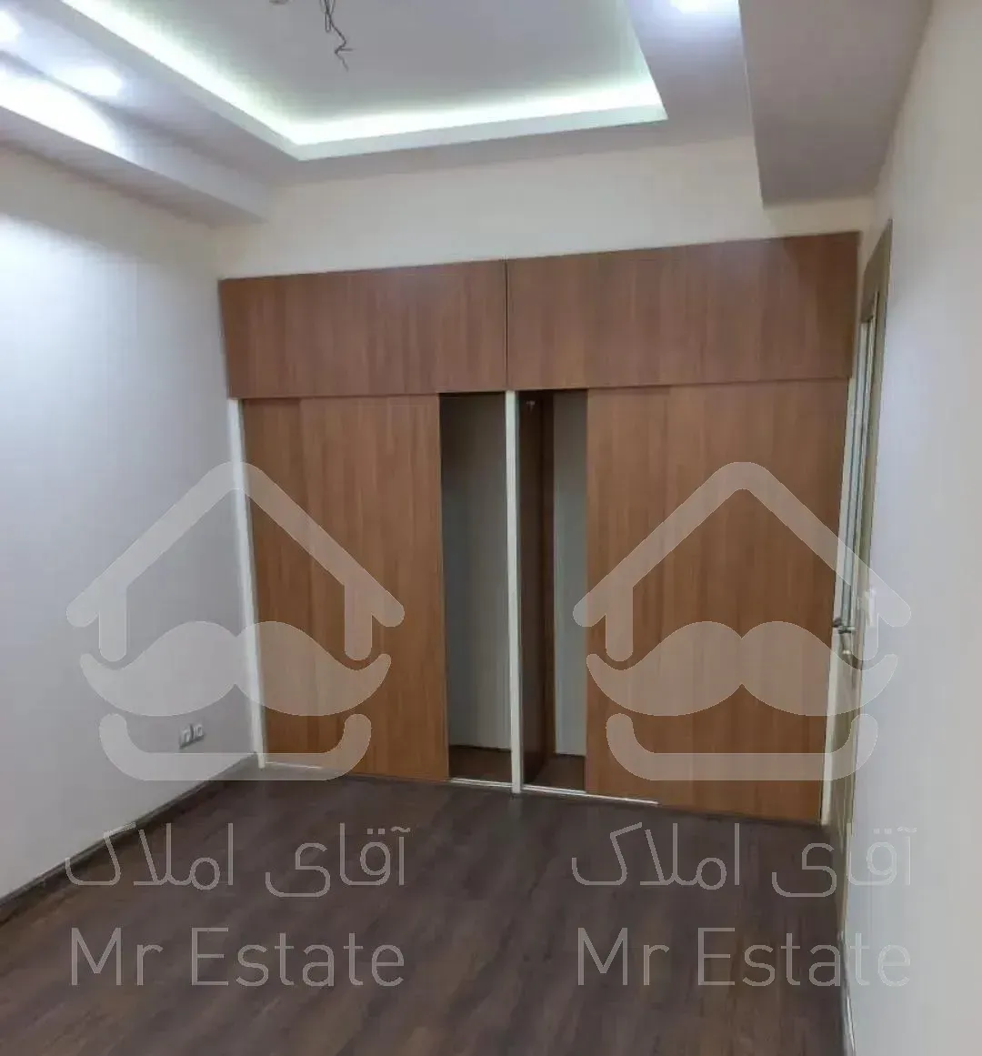 60 متر سند اداری      +نگین غرب *