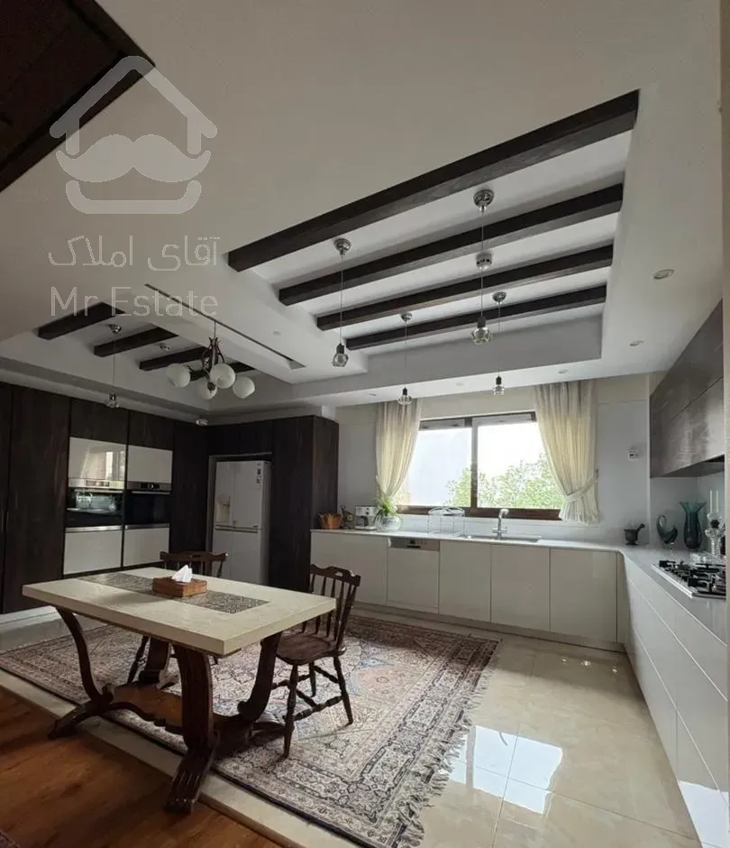 ۳۶۰ متر ۴ خواب مستر / ۳ پارکینگ سندی / فول مشاعات