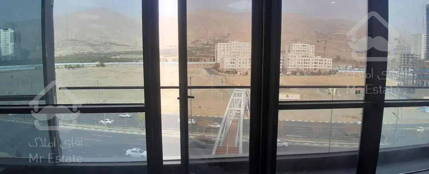 واحد 100 متر اداری*آکاداسنتر دریاچه دریاچه چیتگر *