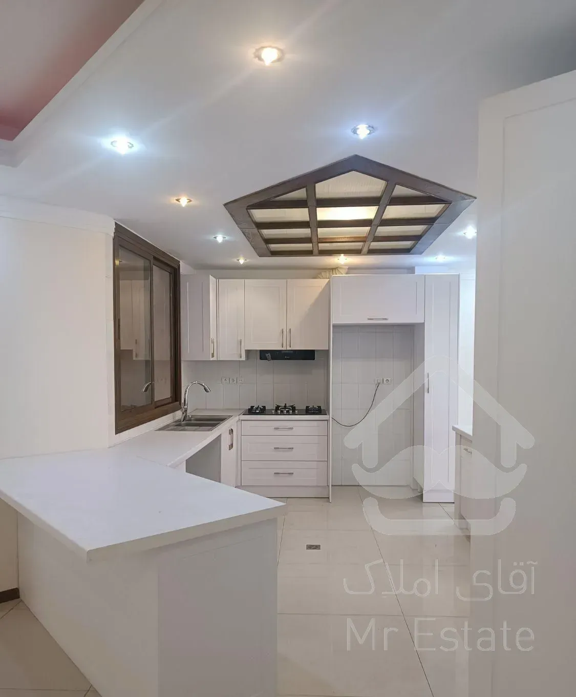 اجاره آپارتمان ۱۹۰ متری ۳ خوابه در آرارات