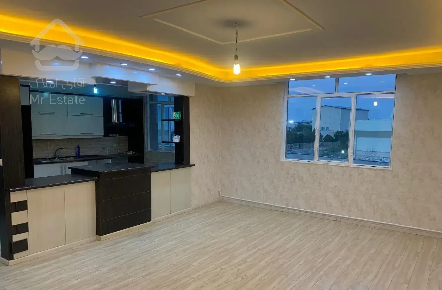 آپارتمان ۱۰۰ متری شهرک دانشگاه تهران