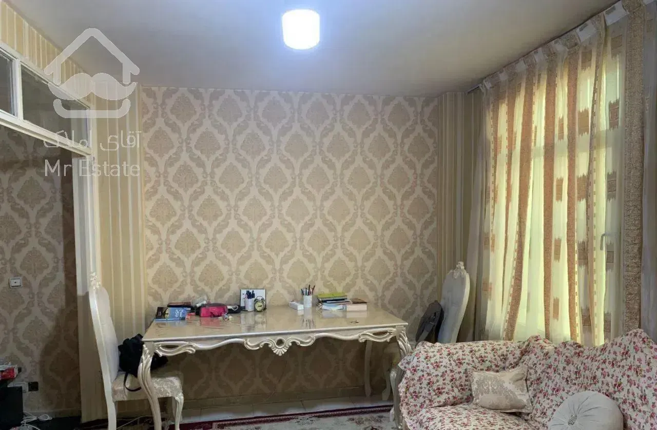 آپارتمان ۶۵ متر  بازسازی  بر خیابان صفدری،بغل مترو