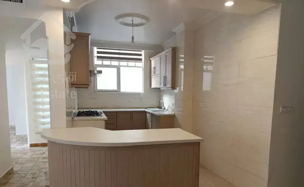 ۱۱۰ متر / ۲ خواب / نور عالی/ شهرک غرب