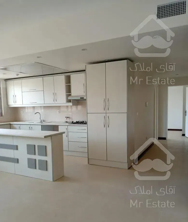 آخرین طبقه ۹۰متر۲ خواب کلید نخورده