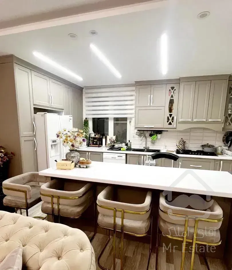 گیشا ۱۰۰ متر / ۲ خواب / روبه آفتاب