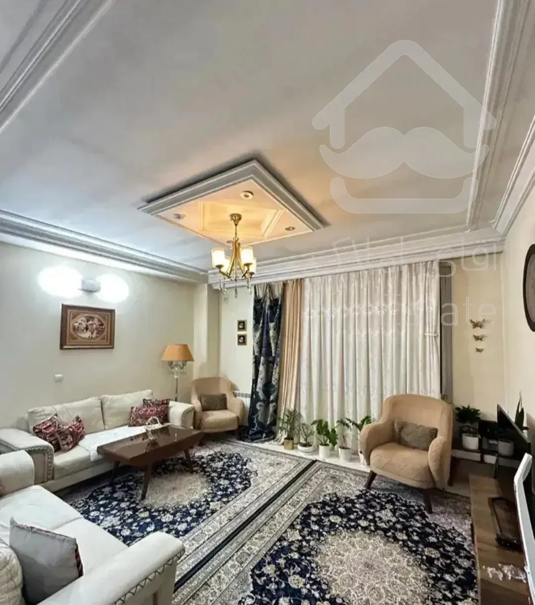 ۶۰ متر / پارکینگدار / خیابان روزگاری / فوری فروشی