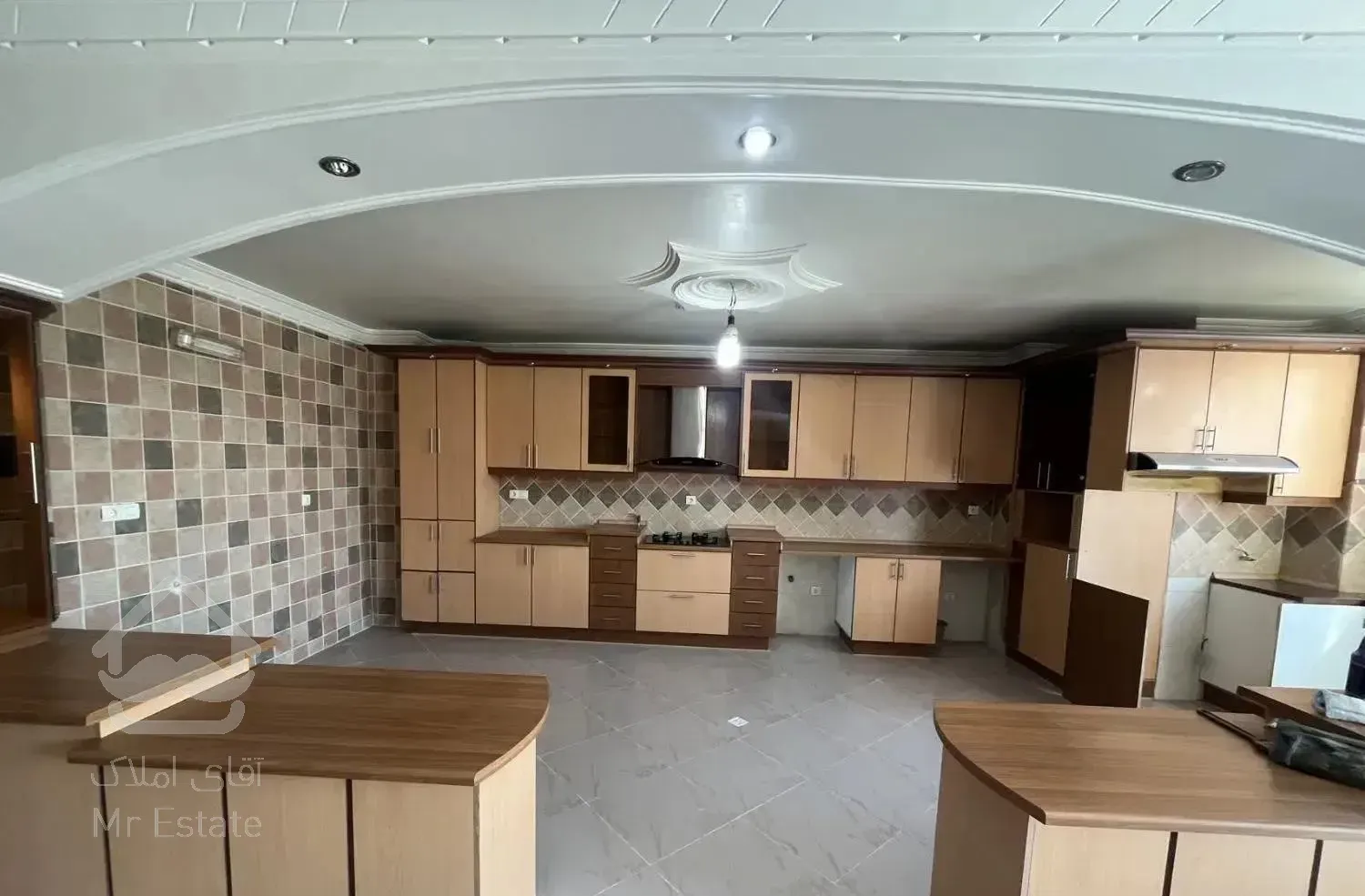 اجاره آپارتمان ۱۸۰ متری ۳ خوابه خ ۲۲ بهمن