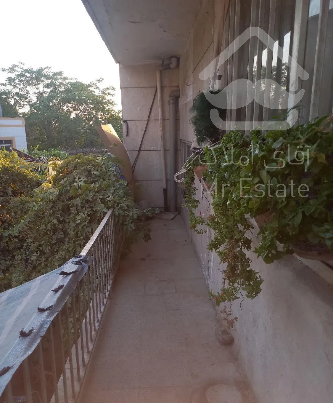 اجاره آپارتمان ۶۸ متری ۱ خوابه طبقه ۲ در امین حضور