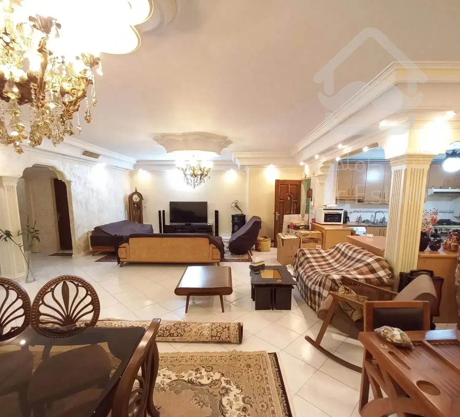 ۱۸۰متر۳خواب۲پارکینگ ساختمان شخصی خ ششم نیروهوایی