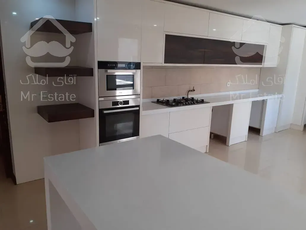 اجاره و رهن آپارتمان زعفرانیه 245  متر شیک