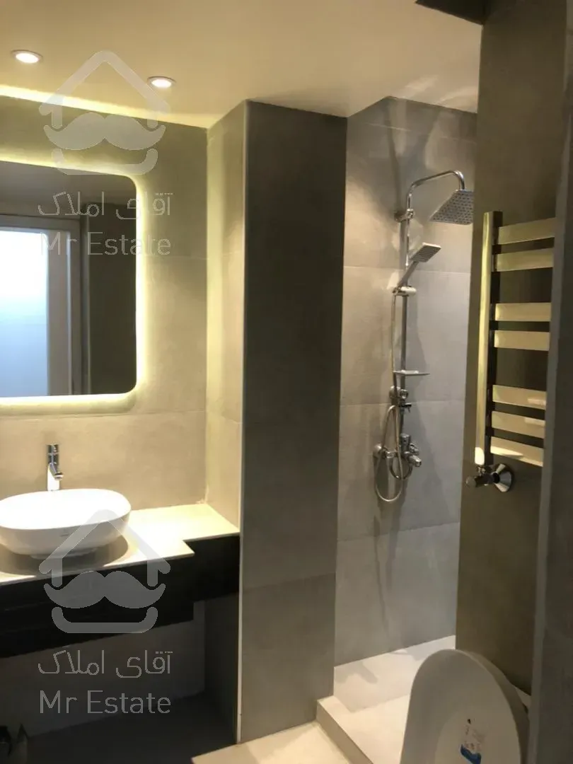 کد ۳۵۹ فروش . ۸۲ متر دربست . بلوار ارم . اکازیون