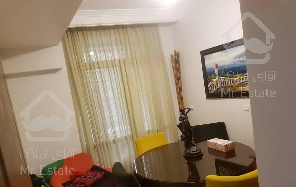 آپارتمان ٦٨متری دو خواب در شهرک لاله منطقه ١