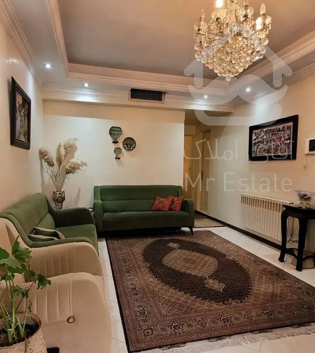 ۷۰متر  سالن پرده خور  فول بازسازی شده  گذر عالی